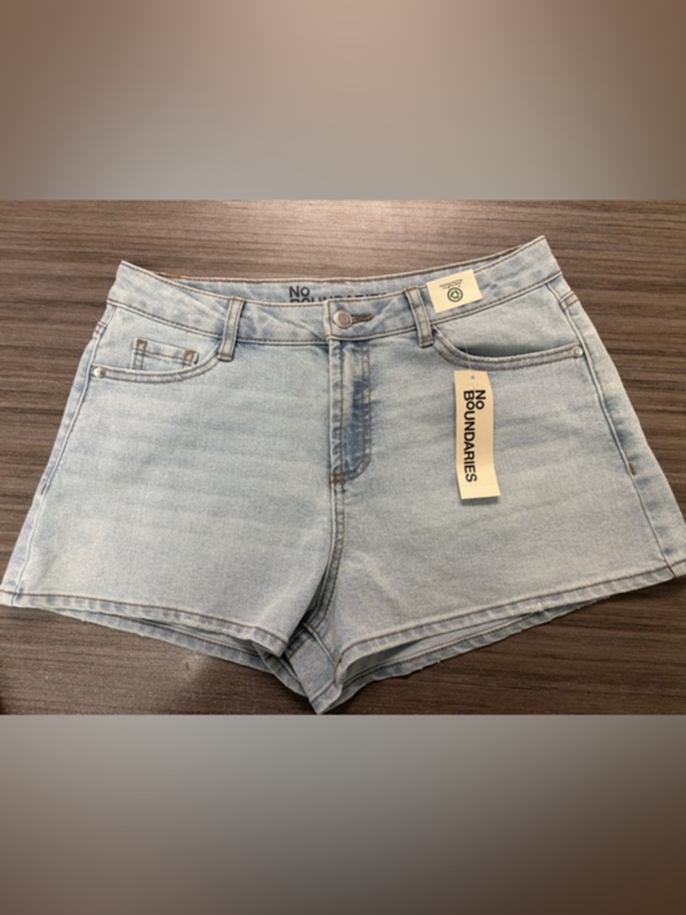 4 for $25 NWT 💙 No Boundaries Denim Shorts Size 6 💙